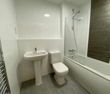 Flat to rent on - Photo 4