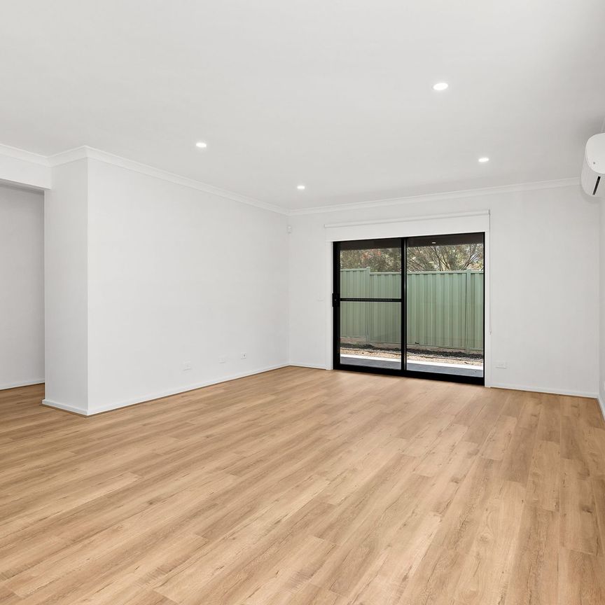 Stylish Family Living in Fairway Meadows - Photo 1