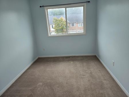 For Lease - 104 Sunfield Road Unit# Main, Toronto, Ontario - Photo 4