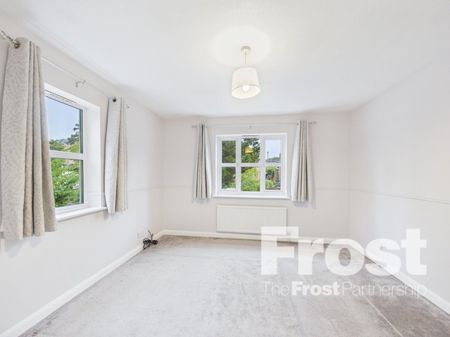 Pages Lane, Uxbridge,UB8 - Photo 4