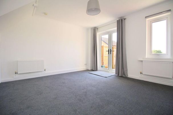 2 bedroom terraced house to rent - Photo 1