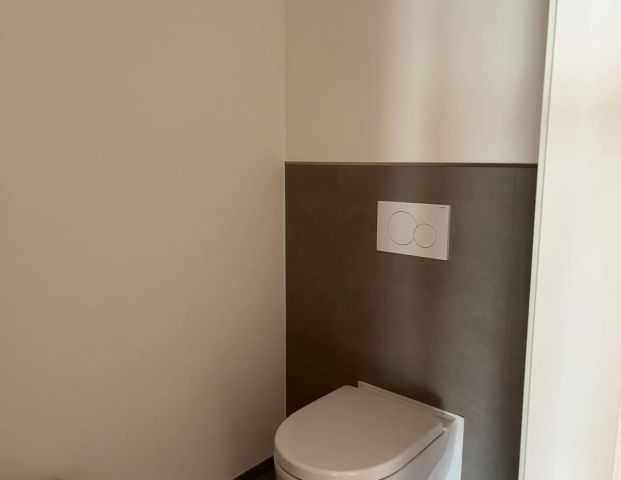 NEUBAU: Exklusive 3-Zimmer-Wohnung mit Balkon in Refrath - Photo 1