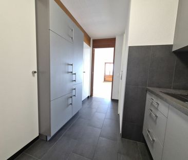 Studio rénové avec encadrement et vue sur le lac au 3ème étage - Photo 6