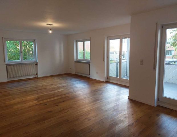 Heimkommen und Wohlfühlen: 3,5 Zimmer Mietwohnung mit Stil und Eleganz - Photo 1