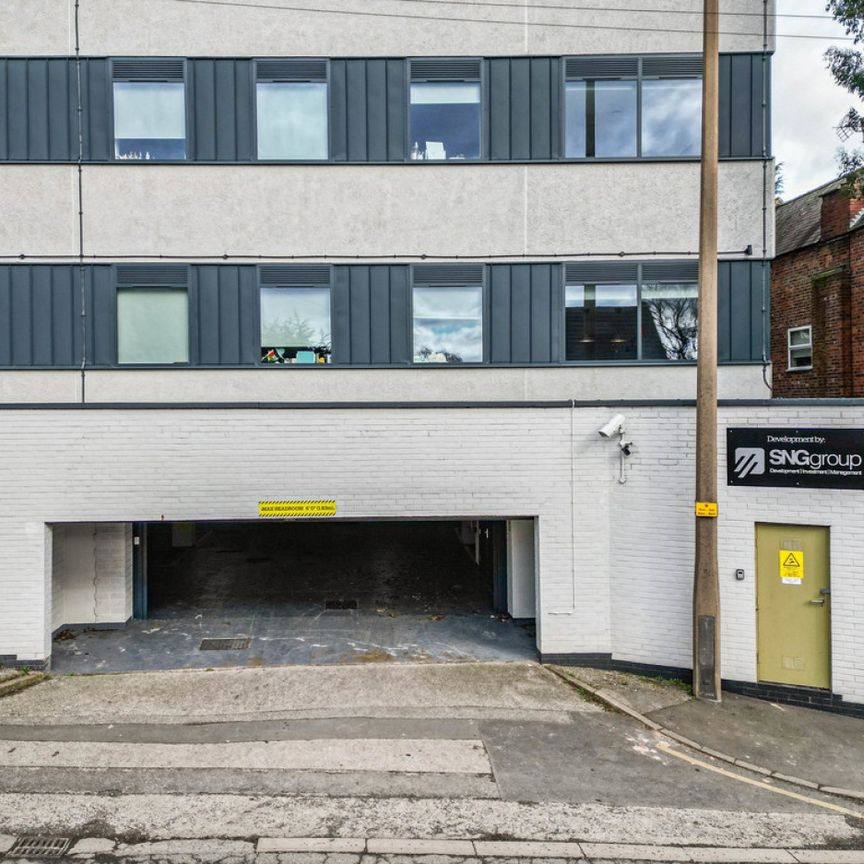 4 bed Apartment for Rent - Photo 1