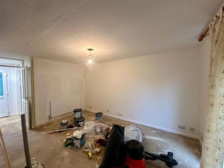 2 bedroom end of terrace house to rent - Photo 5