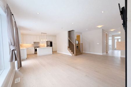 For Lease - 325 Sedgewood Street, Kitchener, Ontario - Photo 3