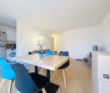 APPARTEMENT VOISINS LE BRETONNEUX - 2 pièce(s) - 47.88 m2 - Photo 4