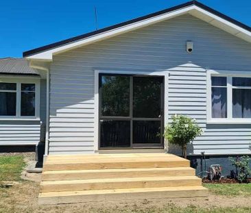 Renovated 3 bdrm home in handy location - Photo 5