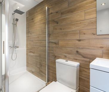 6 bedroom end of terrace house to rent - Photo 4