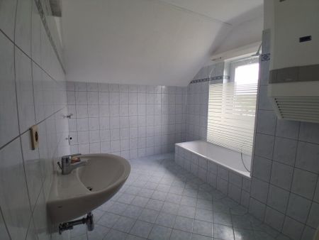 Neu sanierte Mietwohnung in ruhiger Lage mit Gemeinschaftsgarten - Foto 3