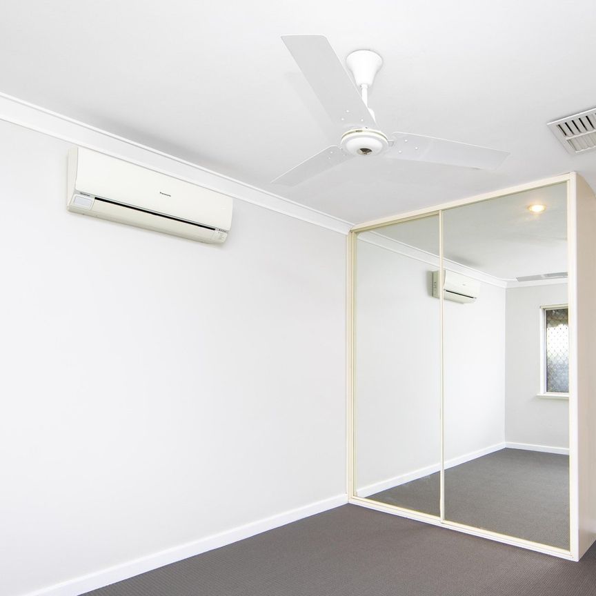 BEAUTIFUL 3 X 1 WITH POWERED WORKSHOP!! - Photo 1