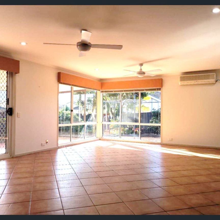 Single Level Living At Its Best - Photo 1