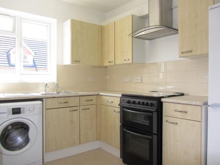 2 bedroom terraced house to rent - Photo 5
