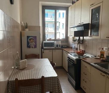 Stanza Singola con Balcone - Zona Crocetta - Photo 1