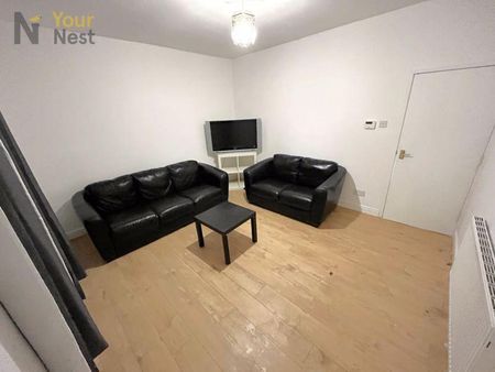 4 bedroom terraced house to rent - Photo 4