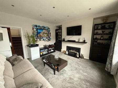 2 bedroom terraced house to rent - Photo 2