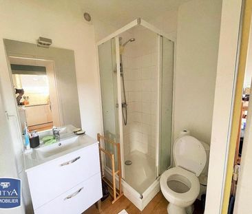 Location Appartement 1 pièce 25m² CLERMONT FERRAND 63000 - Photo 2