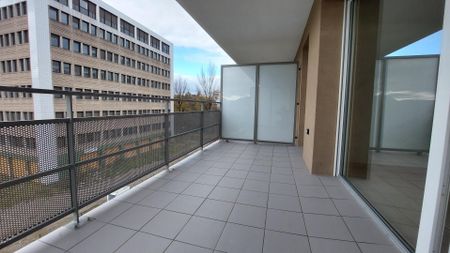 location Appartement T2 DE 38.51m² À GRENOBLE - Photo 2