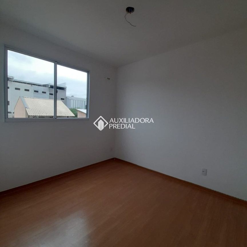 Apartamento com 2 quartos e 40m² para alugar em Cavalhada, Porto Alegre. - Photo 1