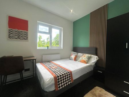 Canterbury Road, Guildford, Surrey, GU2 9TF - Photo 4