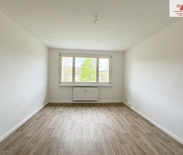 Altersgerechte 3-Raum-Wohnung mit Balkon in Thum! - Foto 6