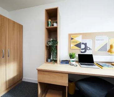 shared townhouse room - Photo 1