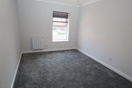 1 bedroom Apartment to let - Photo 4