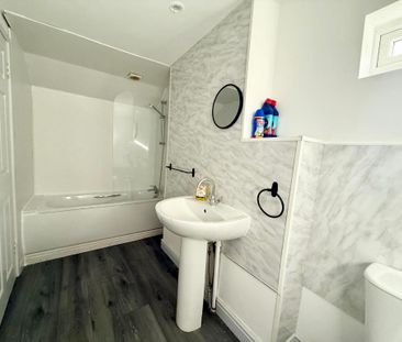 5 bedroom terraced house to rent - Photo 6