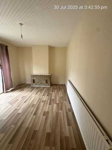 3 bedroom detached house to rent - Photo 3
