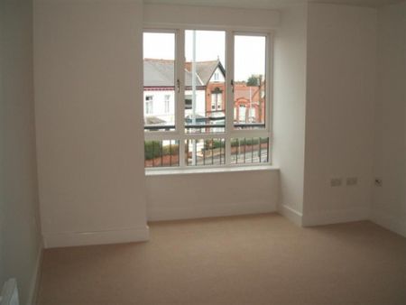 Student Flat Birmingham - 2 Bed apartment Harborne Central - Photo 4