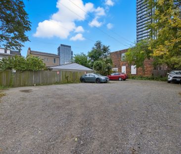 For Lease - 113 Catharine Street Unit# 1, Hamilton, Ontario - Photo 3