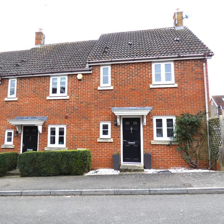 2 bedroom semi-detached house to rent - Photo 1