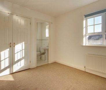 3 bedroom detached house to rent - Photo 1