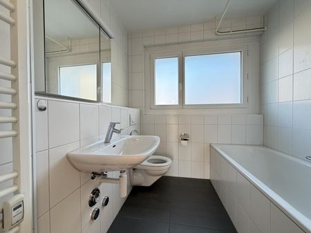 Bel appartement spacieux de 4.5 pièces au 3ème étage à Fribourg - Photo 5