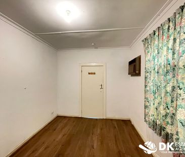 Located in the Heart of Braybrook, - Photo 5