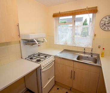 1 bedroom semi-detached house in Glemsford - Photo 1