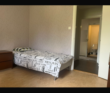 Ålgrytevägen, Skärholmen - Foto 1