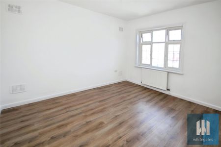 Pontefract Road, Featherstone, WF7 - Photo 4