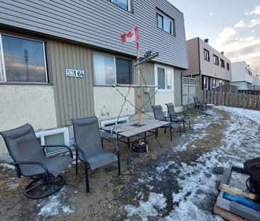 531 64 Avenue Northeast, Calgary - Photo 4