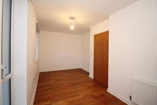 4 bedroom terraced house to rent - Photo 1