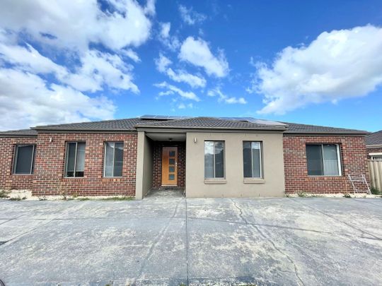 1/6 Corrib Court, Melton West, VIC 3337 - Photo 1