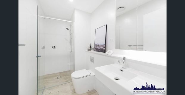 Stylish Apartment in Prime Canterbury Location - Photo 1