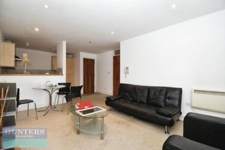 Hick Street, Bradford, West Yorkshire, BD1 5AW - Photo 2