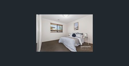 Spacious 4-Bedroom Home with Abundant Natural Light - Photo 3