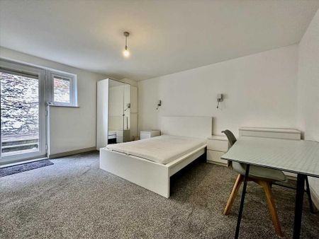 2 bedroom apartment to rent - Photo 4