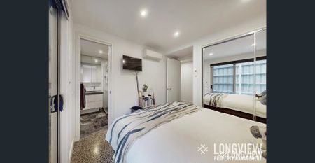 Stylish & Sophisticated Living - Photo 4