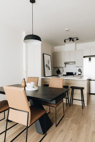 777 BOUL LE CORBUSIER, Laval, QC - Photo 5