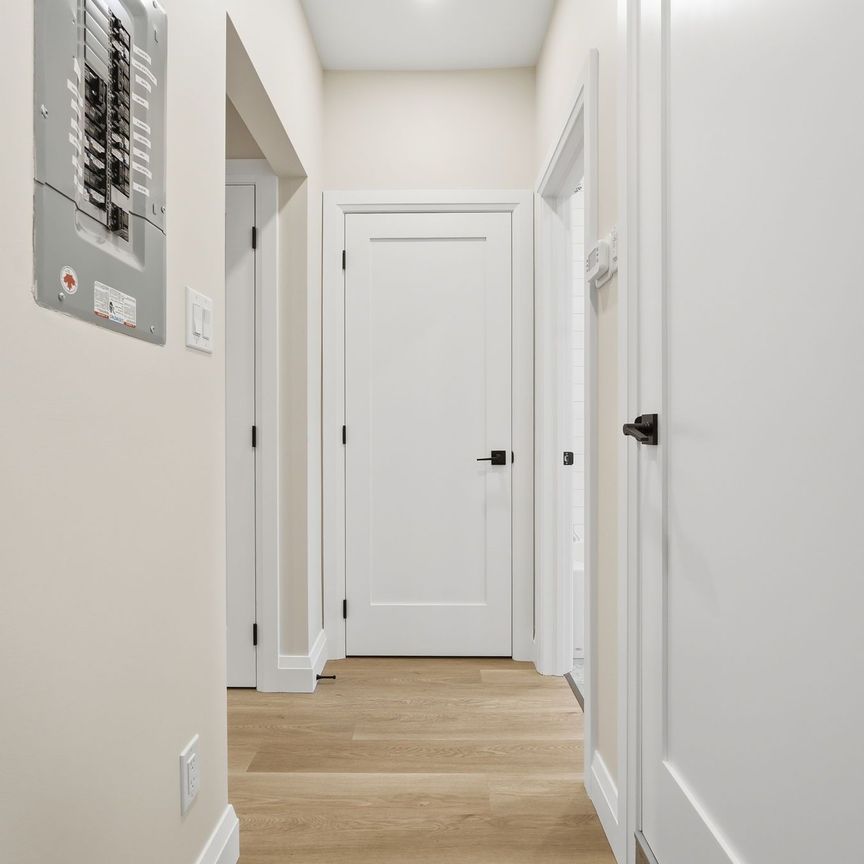 For Lease - 231 PARK Street Unit# 4, Hamilton, Ontario - Photo 1