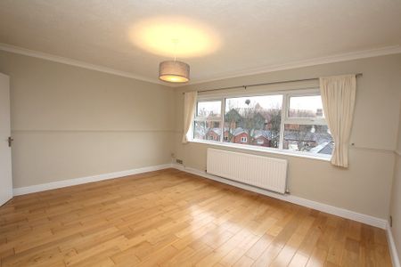 3 Bedroom Maisonette, Chester - Photo 4